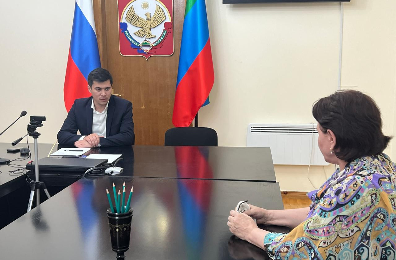 Врио министра Бахтияр Уллаев провел прием граждан в Избербаше